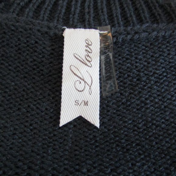 L. Love Gray Sweater with Frayed Edging, Women's S/M, 100% Acrylic, Soft & Warm - Picture 2 of 6